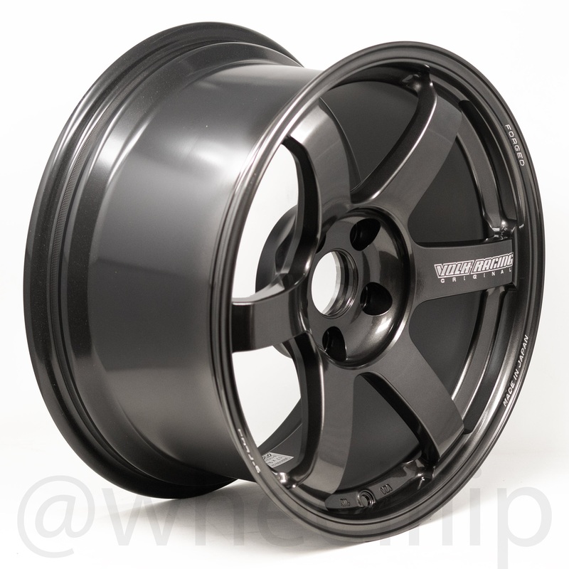 Volk Racing TE37 Saga S-Plus 17×9 +22 5×114.3 Diamond Black (SET)