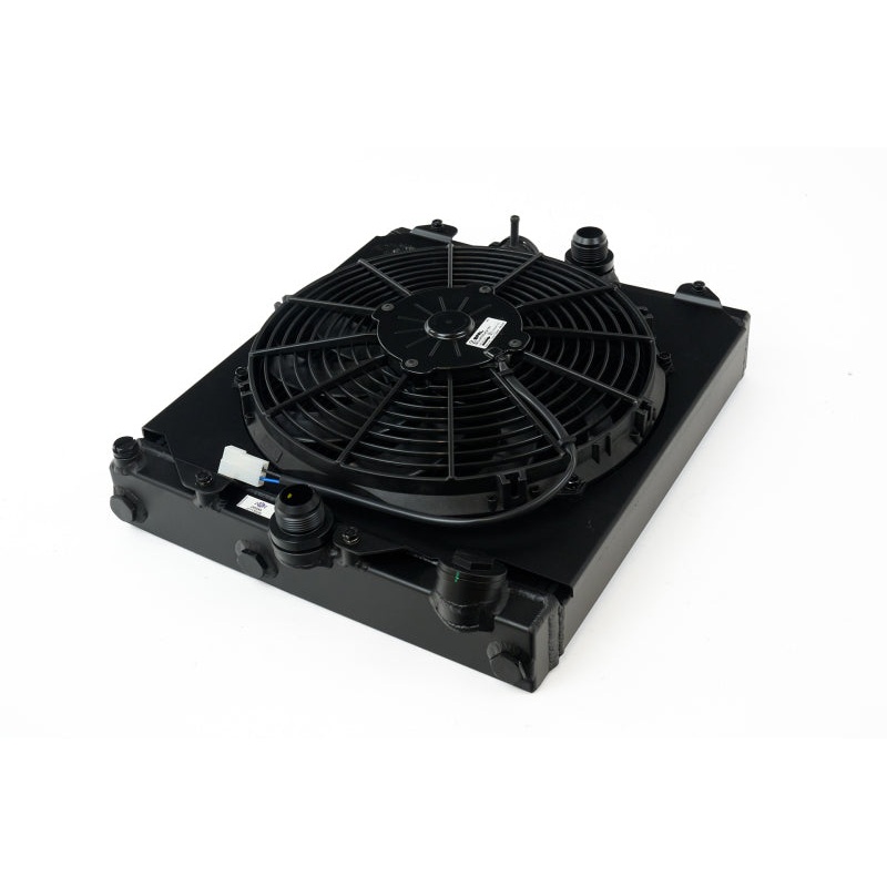 CSF Universal Half Radiator w/-16AN & Slip-On Fittings/12in SPAL Fan & Shroud – Black Finish