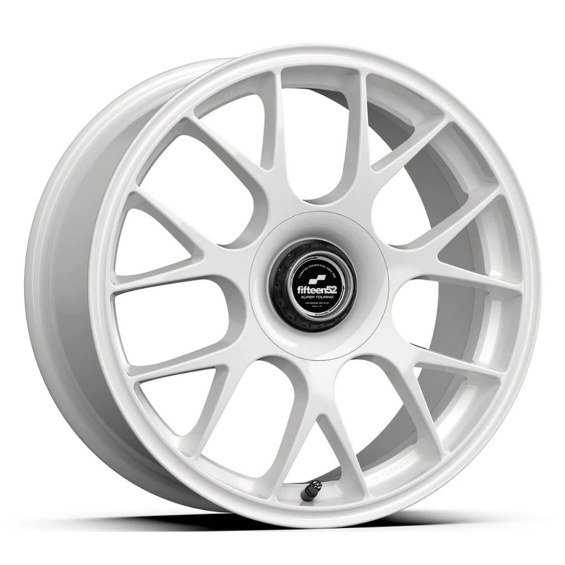 18×8.5 fifteen52 Apex / Rally White
